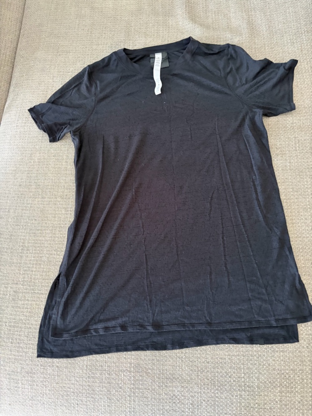 lululemon athletica Black Short Sleeve Relaxed Crew Tee- 6